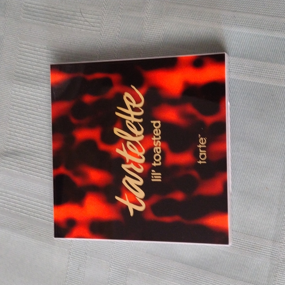 Lil toasted tartelette eyeshadow palette